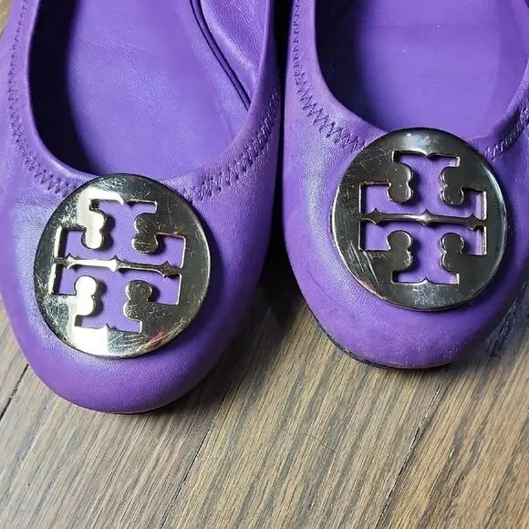 Tory Burch Violet Flats with Gold Emblem - Picture 5 of 9